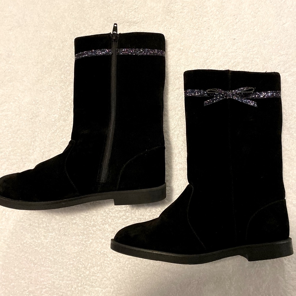 Brand New Comfy Boots  Kids Size 4  By Gymboree  Box 52